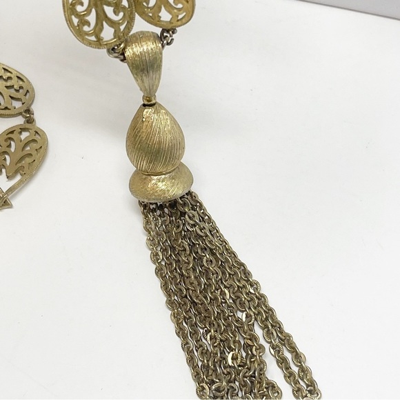 Vintage Gold Tone Tassel Necklace - Picture 10 of 13